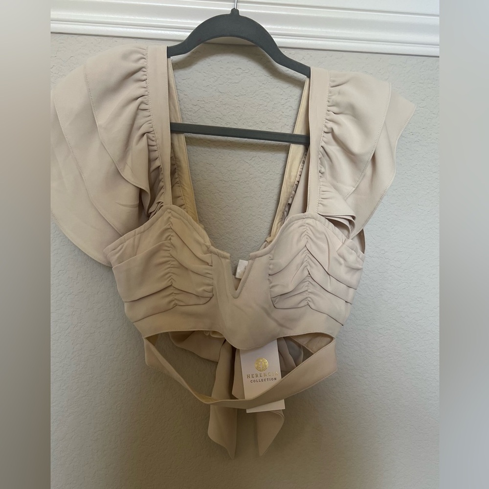Super cute beige crop top